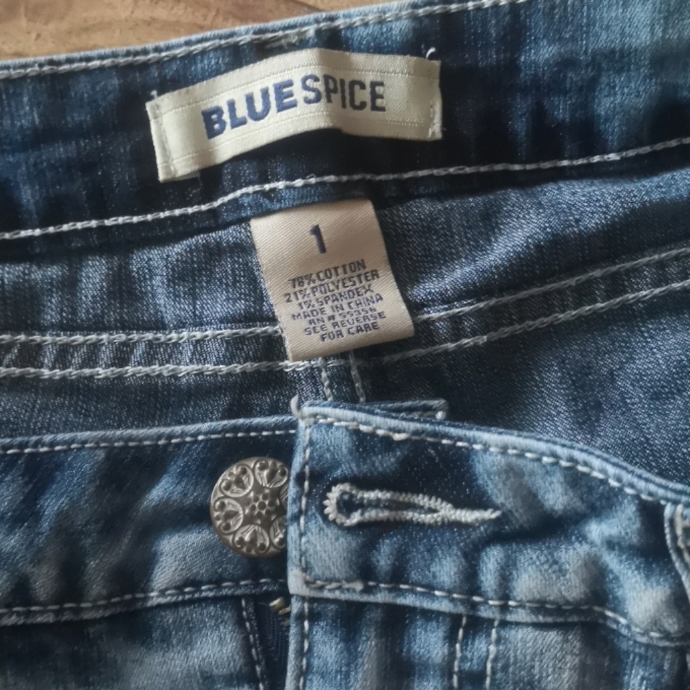 Jean skort - Picture 4 of 5